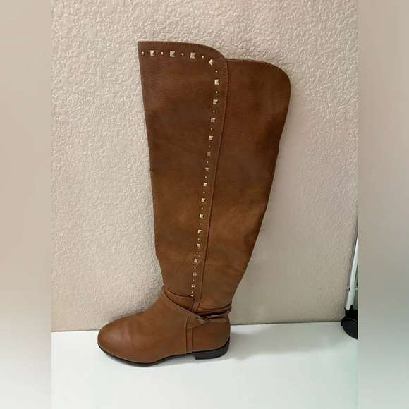 NWOT Rialto Ferrell Cognac Knee High Studded Riding Boots - Picture 2 of 12